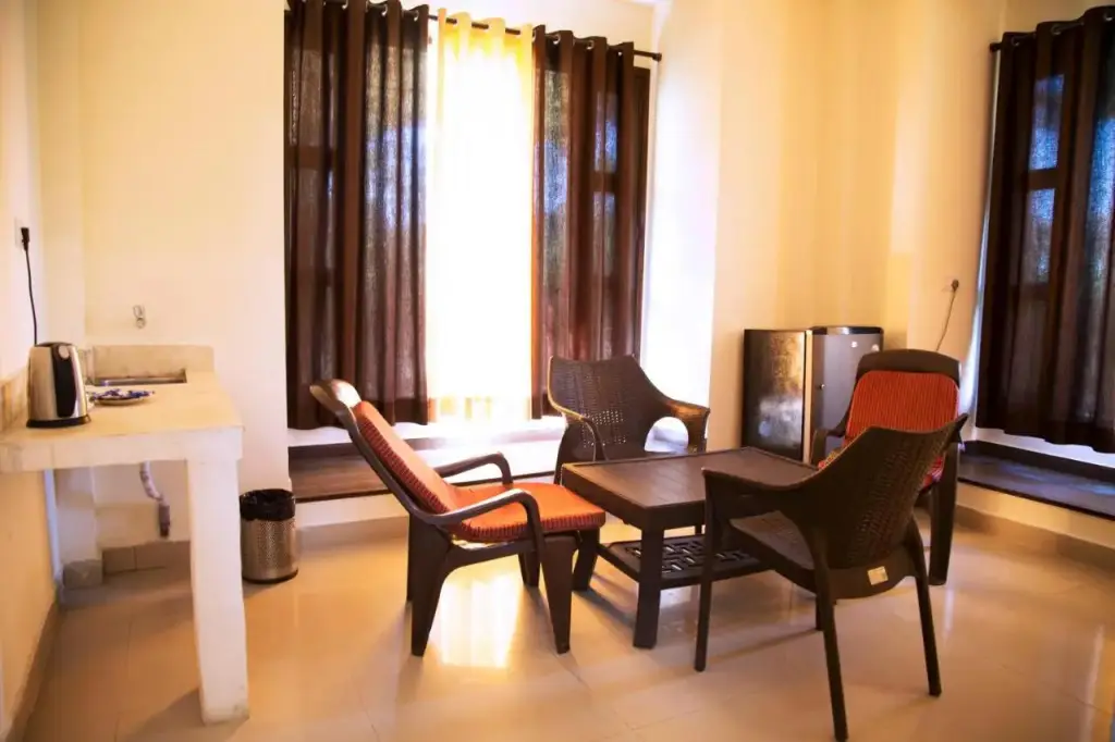 Наинитал: Corbett Treat Resort