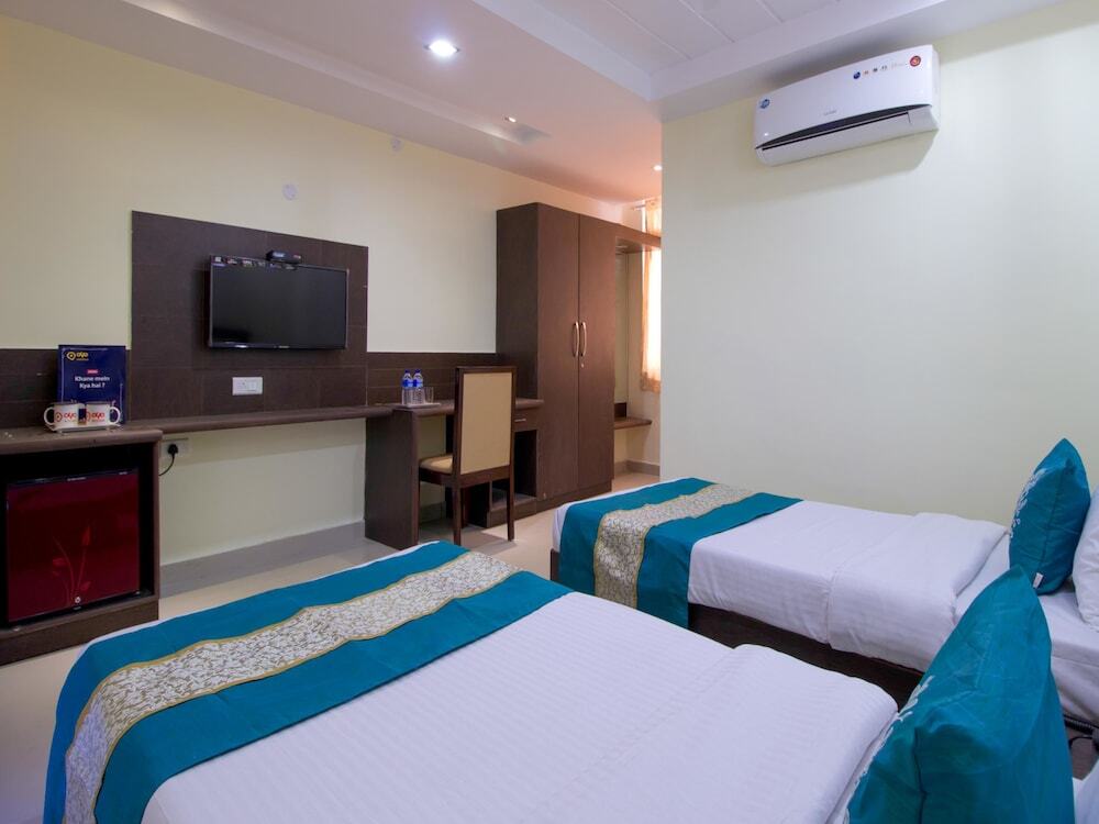 Шамшабад: OYO 3787 9 Star Hotel