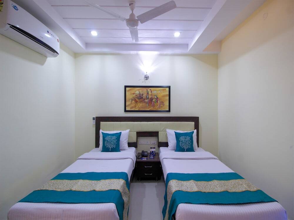 Шамшабад: OYO 3787 9 Star Hotel