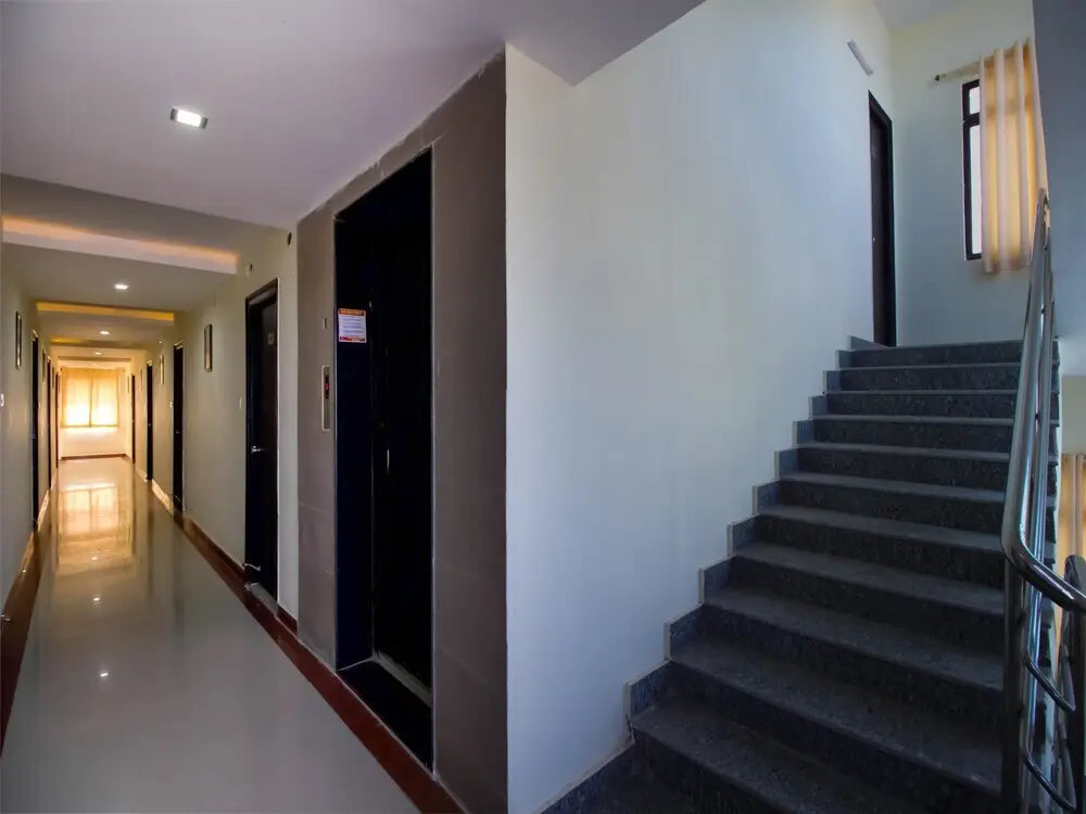 Шамшабад: OYO 3787 9 Star Hotel
