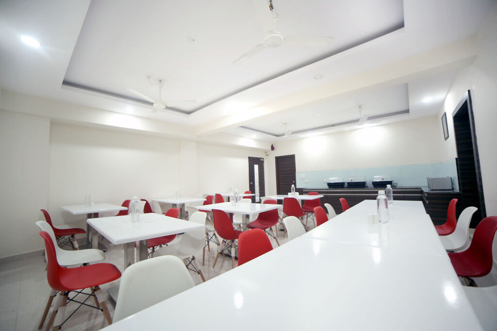 Хидерабад: FabHotel Pearl City HiTech City