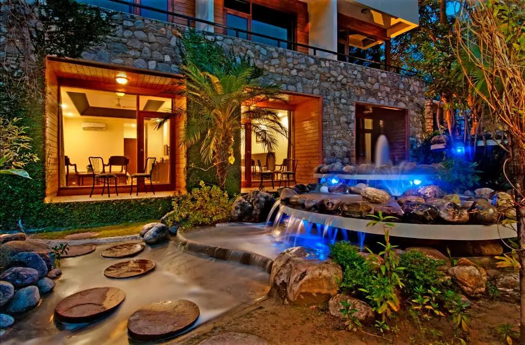Наинитал: Corbett Suman Grand Resort