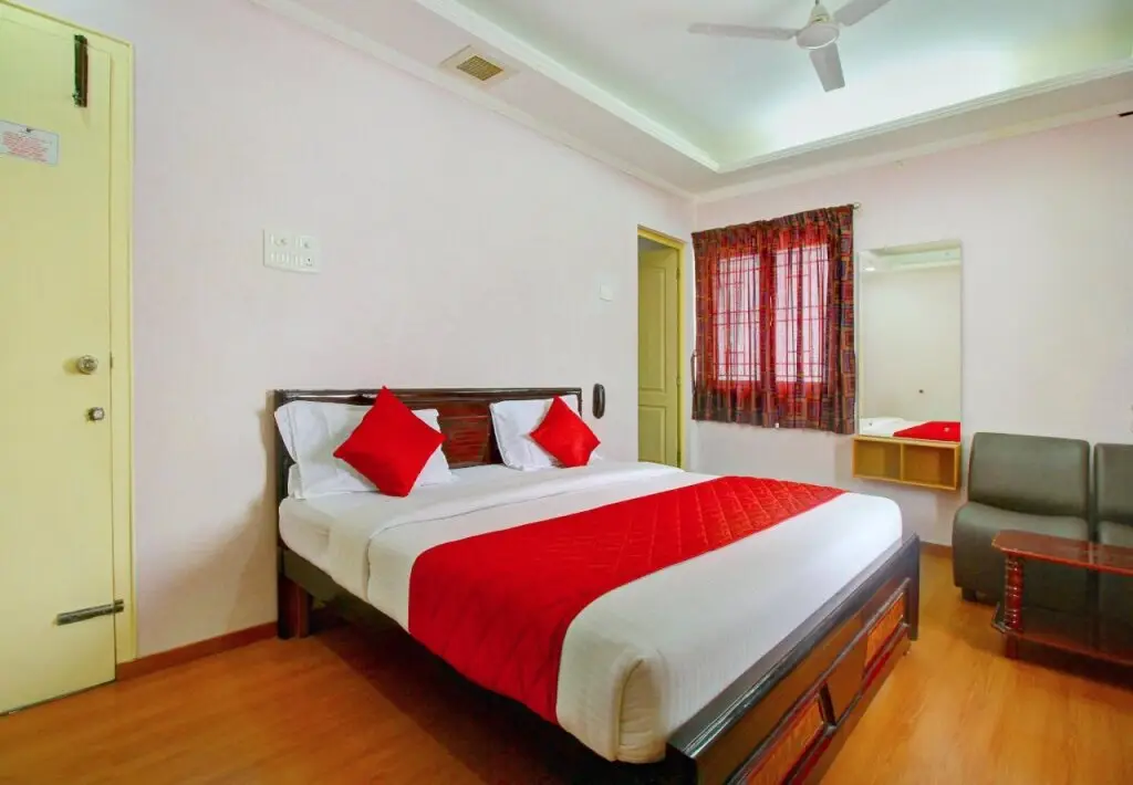 Коимбатур: OYO 6732 Dheeran Residency