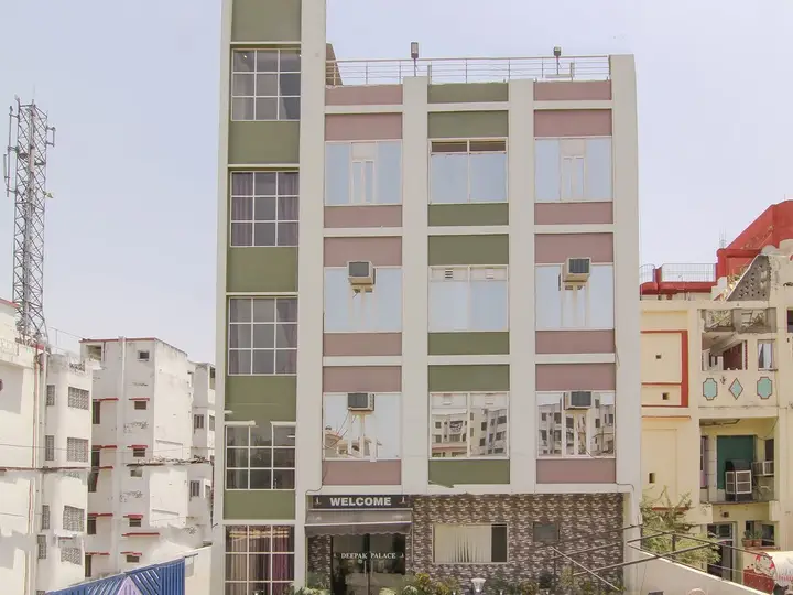 Варанаси: Fabhotel Deepak Palace