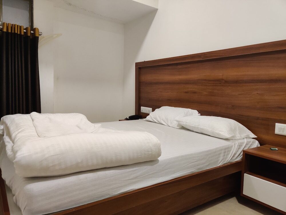 Тхане: Thane Atharva Residency