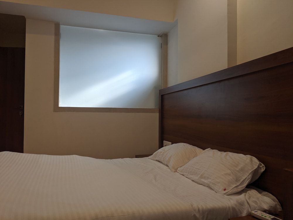 Тхане: Thane Atharva Residency