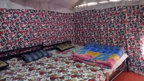 Техри: Dhanaulti Wood Camp