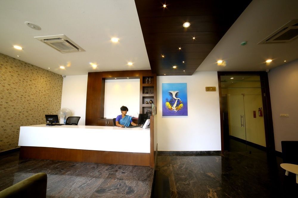 OYO 11308 Benhur Pride Hotel — фото 1