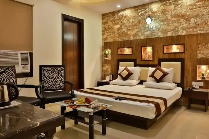 Нью-Дели: Hotel KNK International