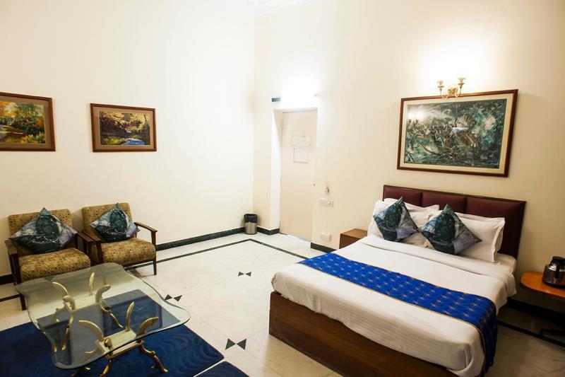Нью-Дели: Hotel Alka Premier