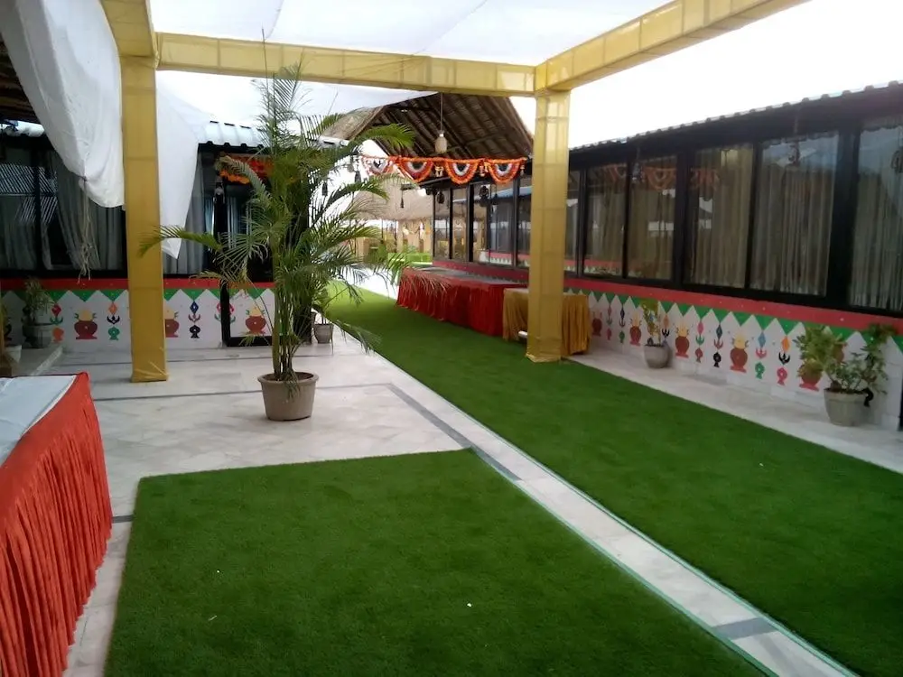Krishna Park Inn — фото 1