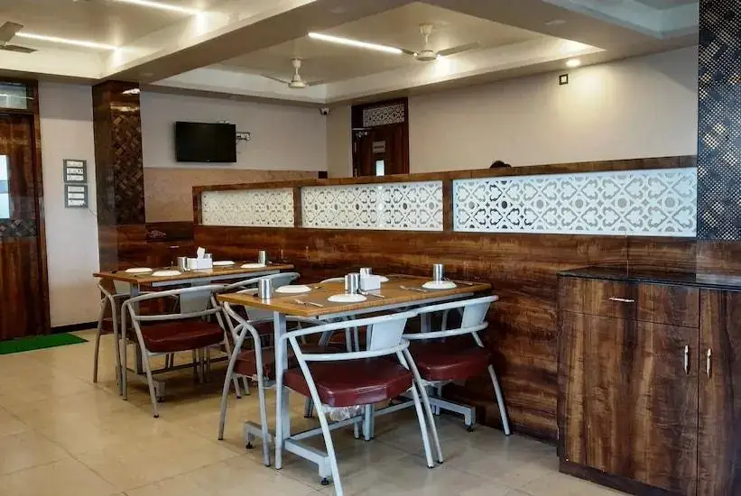 Гвалиор: Suruchi Hotel
