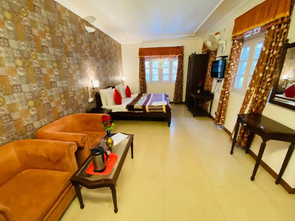 Наинитал: Hotel Aroma Nainital