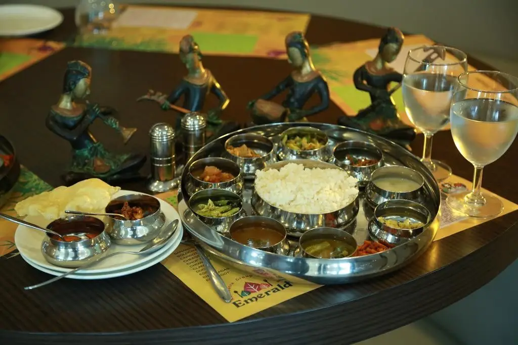 Гуруваюр: Nakshatra Emerald Inn