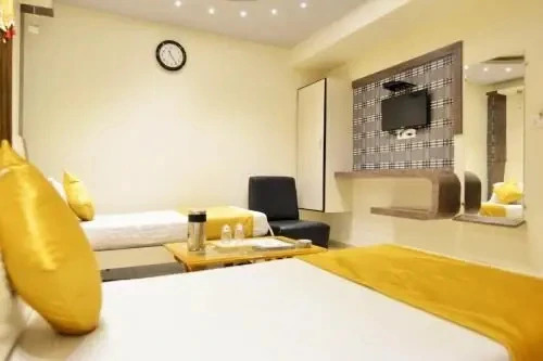 Ахмедабад: Hotel Madhav