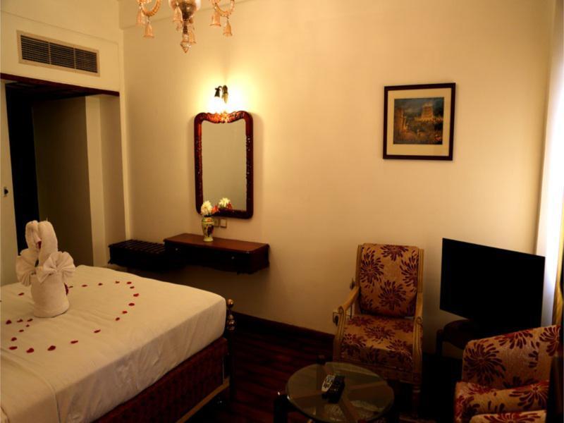 Джаландхар: Aveda Hotel Kamal