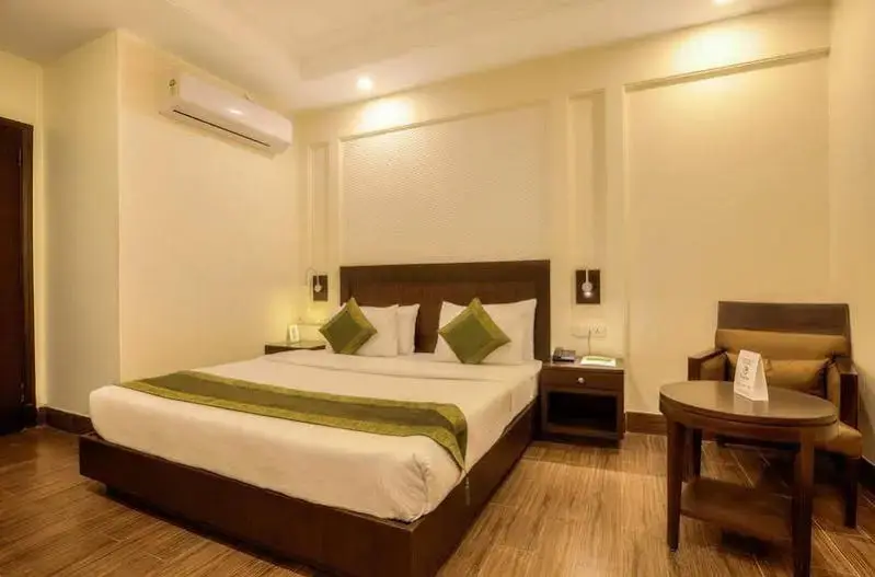 Нью-Дели: OYO 9553 Hotel Kings Plaza