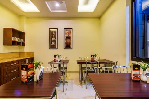OYO 9553 Hotel Kings Plaza — фото 1