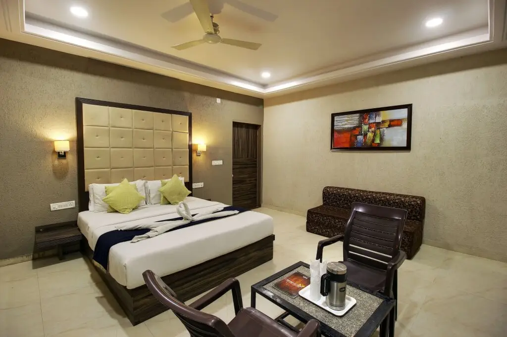 Гора Абу: Achal Resort