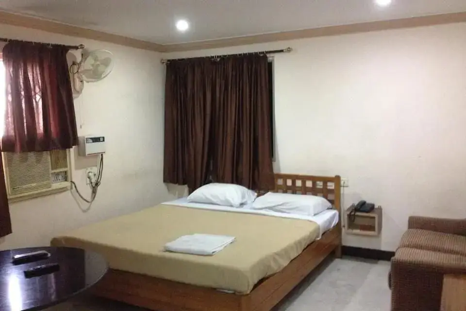 Ченнаи: M J Guest House