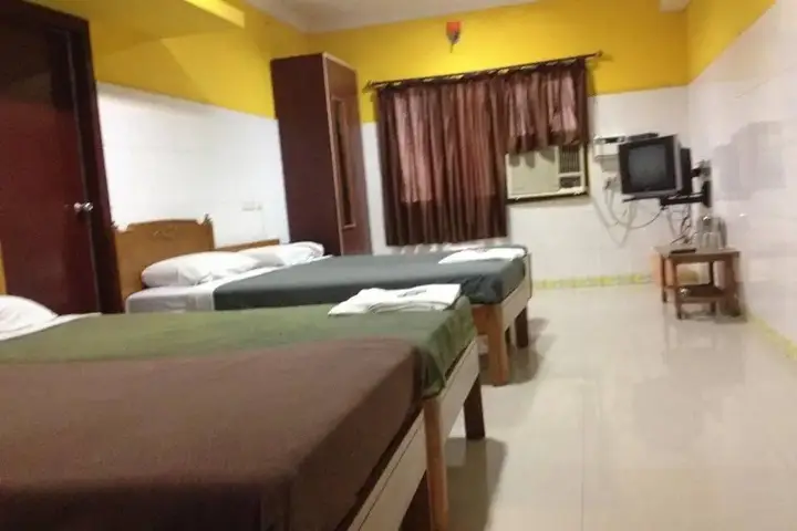 Ченнаи: M J Guest House