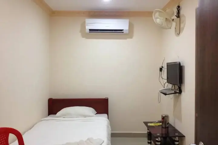 Ченнаи: M J Guest House