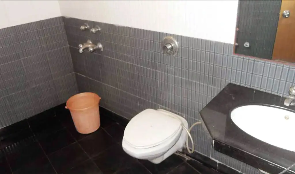 Райпур: Hotel Poonam