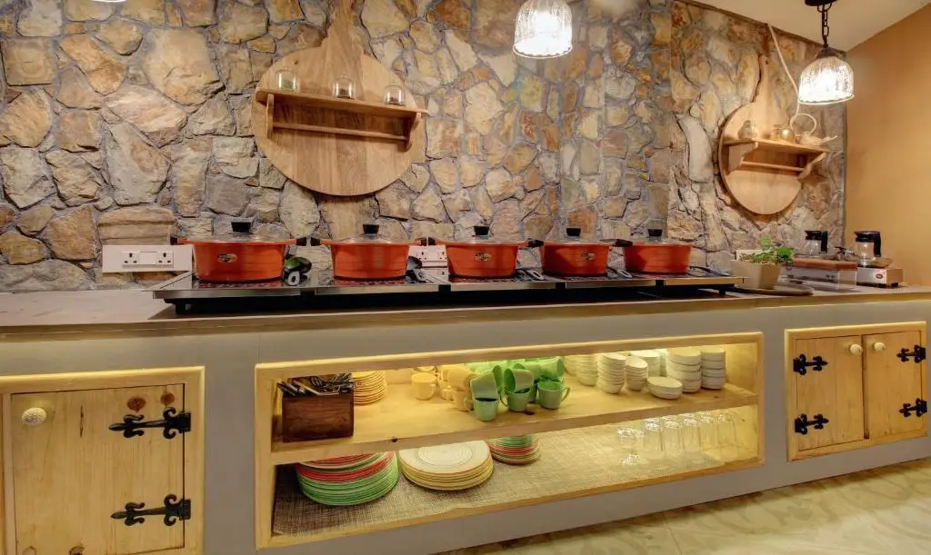 Наинитал: Treebo Trend Lakeside Inn