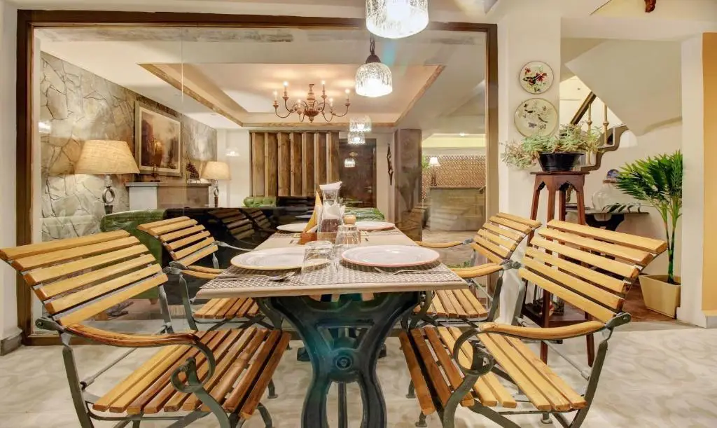 Наинитал: Treebo Trend Lakeside Inn