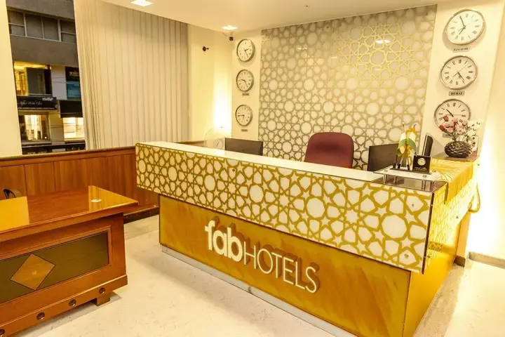 Бангалор: Oriental Suites Lady Curzon Road by FabHotels