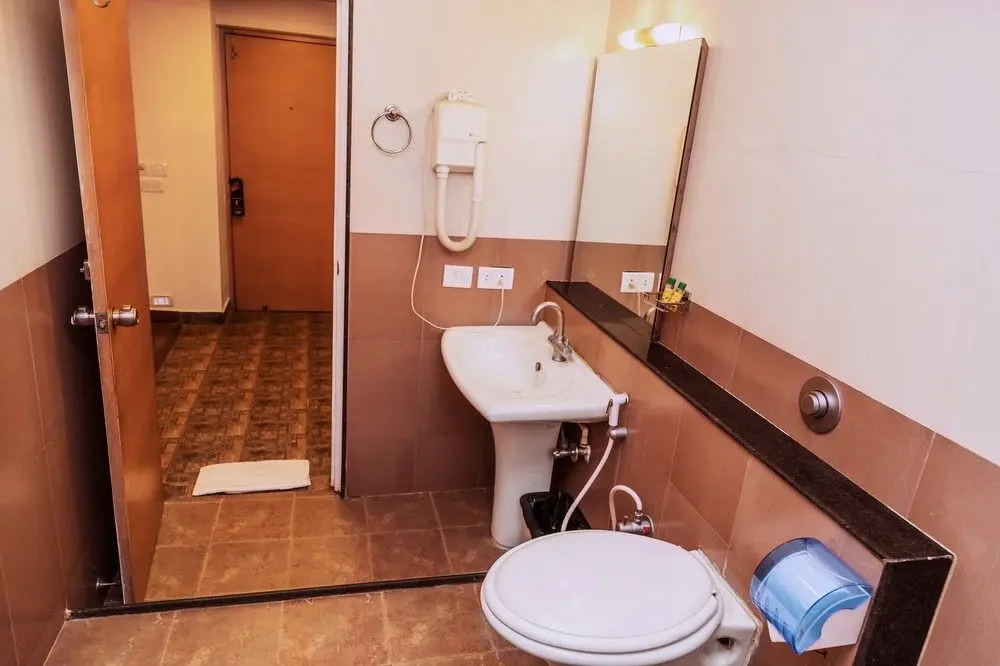 Бангалор: Oriental Suites Lady Curzon Road by FabHotels