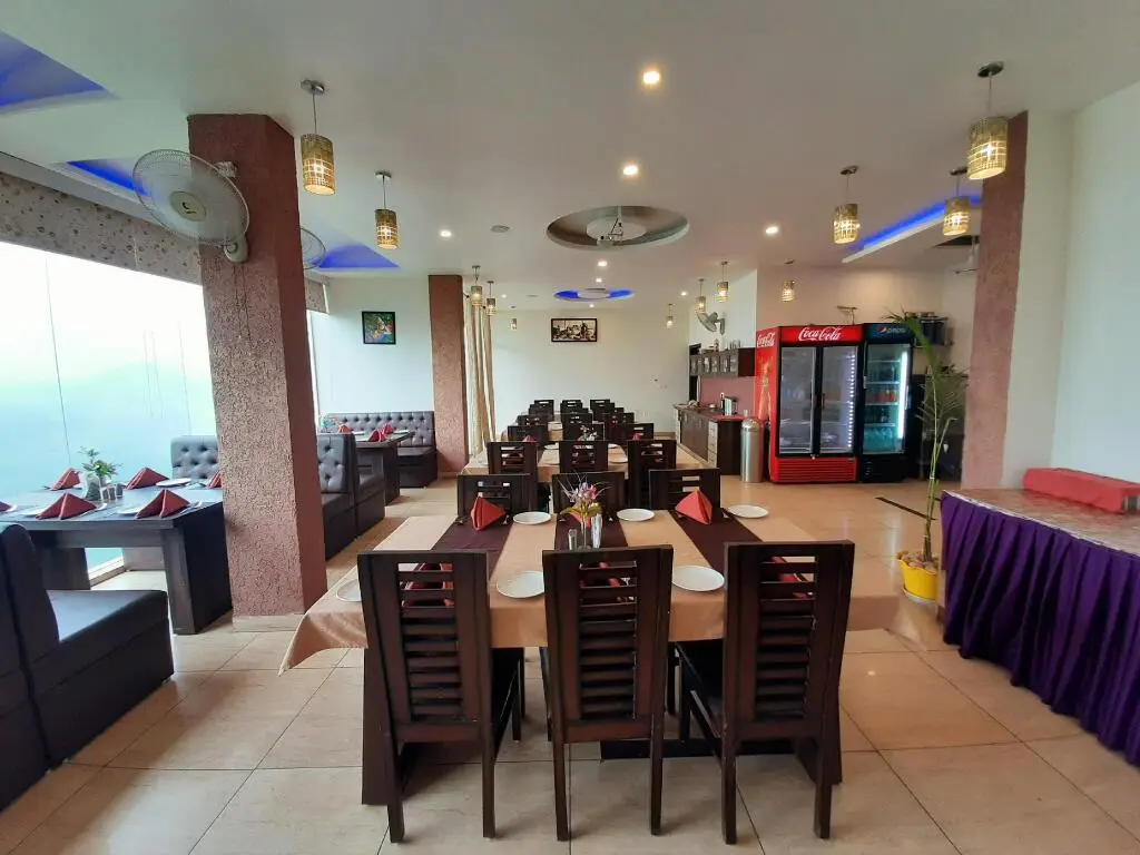 Казаули: Kasauli Continental Resort