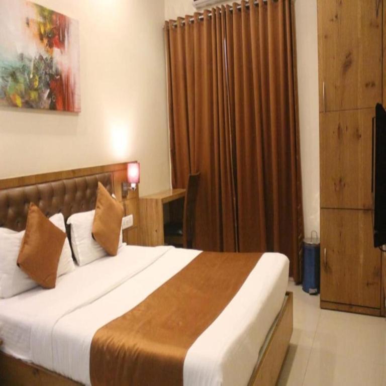Мумбаи: Hotel Grandeur-Near Mumbai International Airport