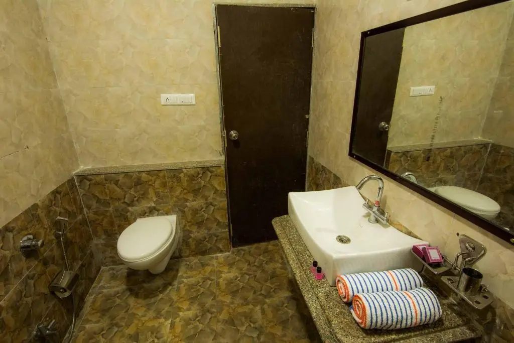Садри: Lake Alpi resort Kumbhalgarh