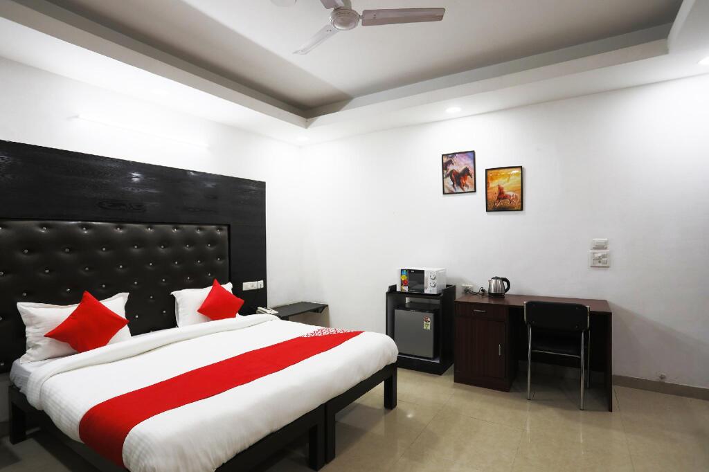 Гуруграм: OYO 567 Hotel Royal Stay Inn