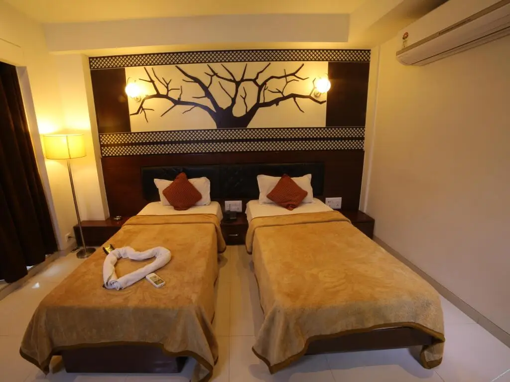 Hotel Grandpragati — фото 1