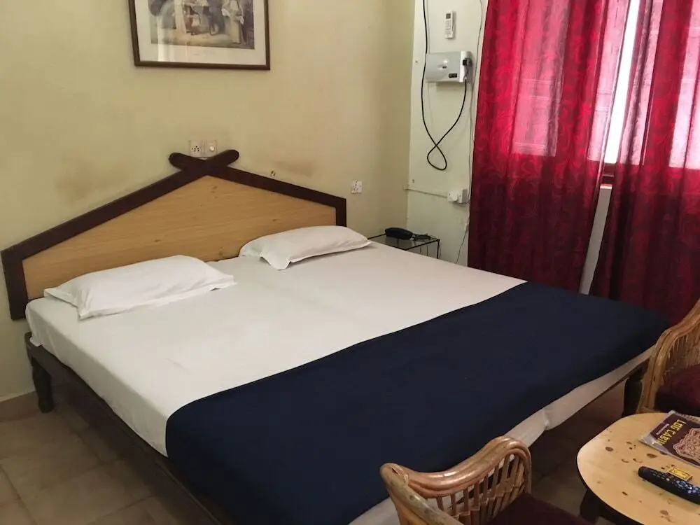 Калангут: OYO 7311 StayOut Crossroad Inn
