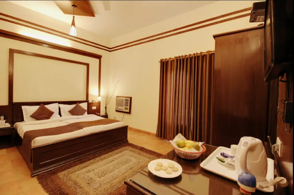 Наинитал: Отель Wood Castle Spa & Resort