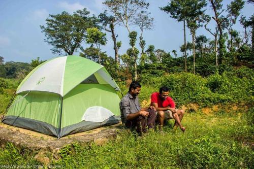 Гоникоппал: Camping In Remote Coorg