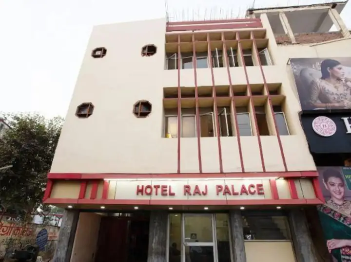 Крепость Jhansi: Hotel Raj Palace