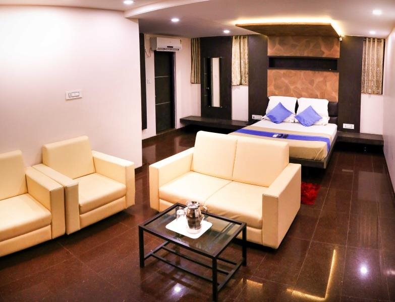Колхапур: Hotel City Crown