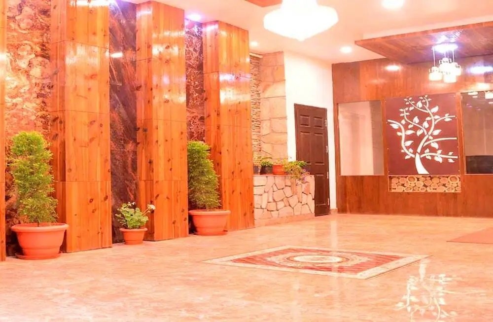 Дарджилинг: Hotel Pink Mountain