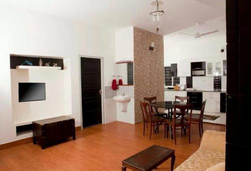 Heavenly Homestay Kowdiar — фото 1