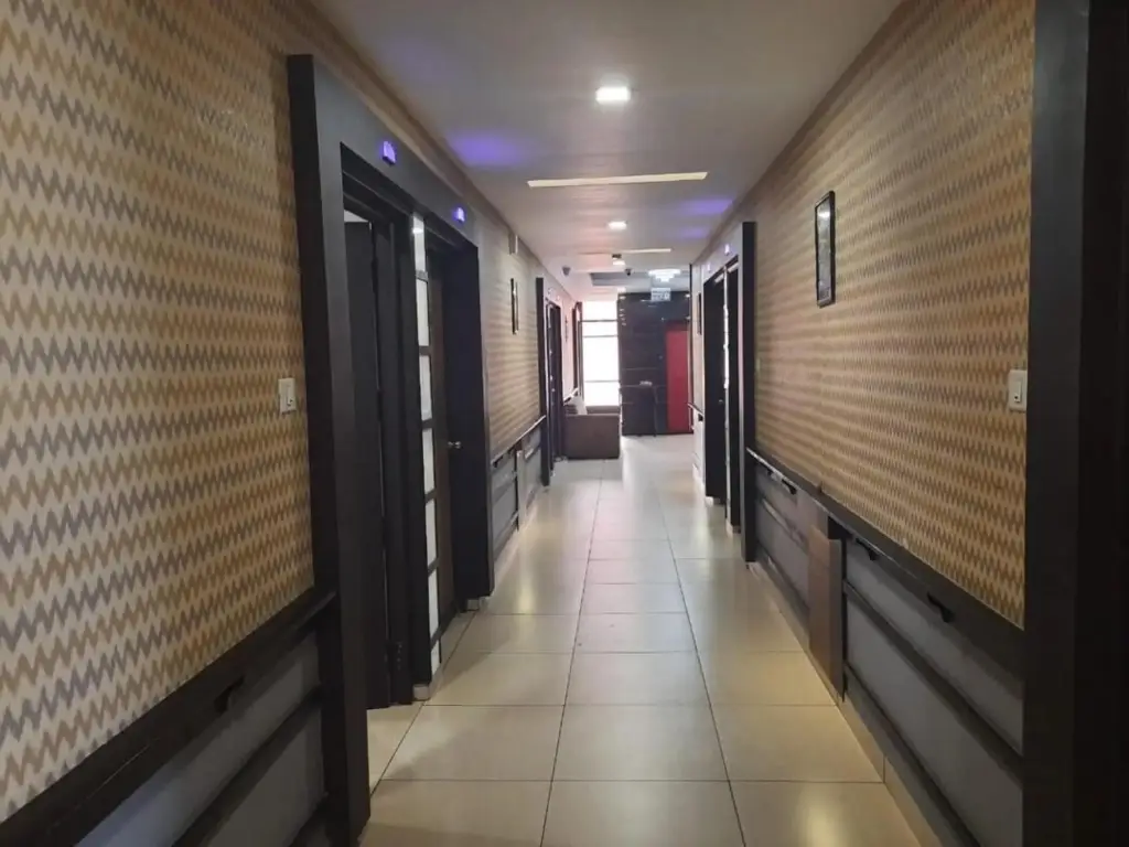 Перумал Ковил Пати: Hotel Ammbadi