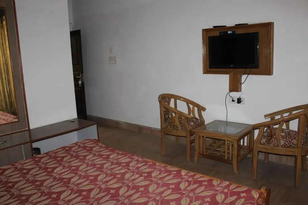 Техри: Hotel Devki Palace