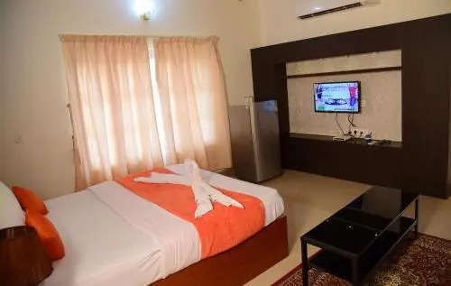 Аллеппи: Aramana Holiday Inn