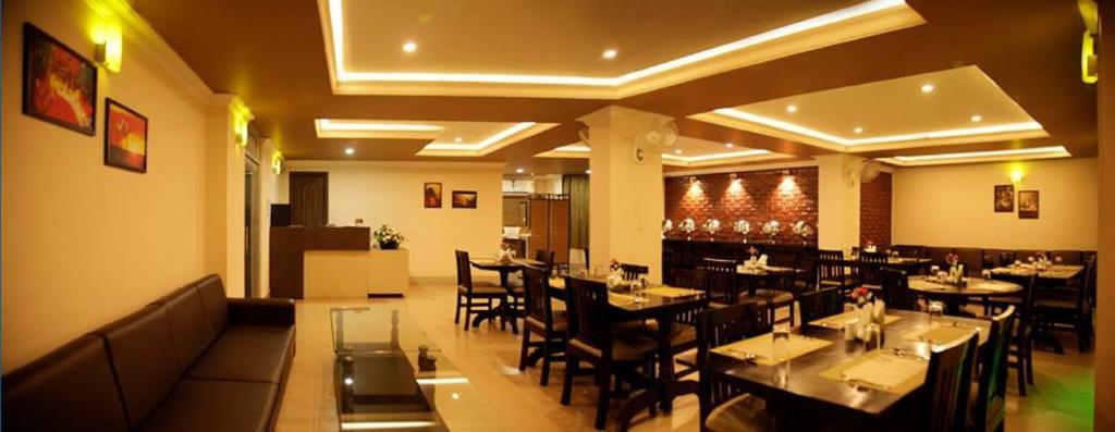 Dimapur: Hotel Seb Tower