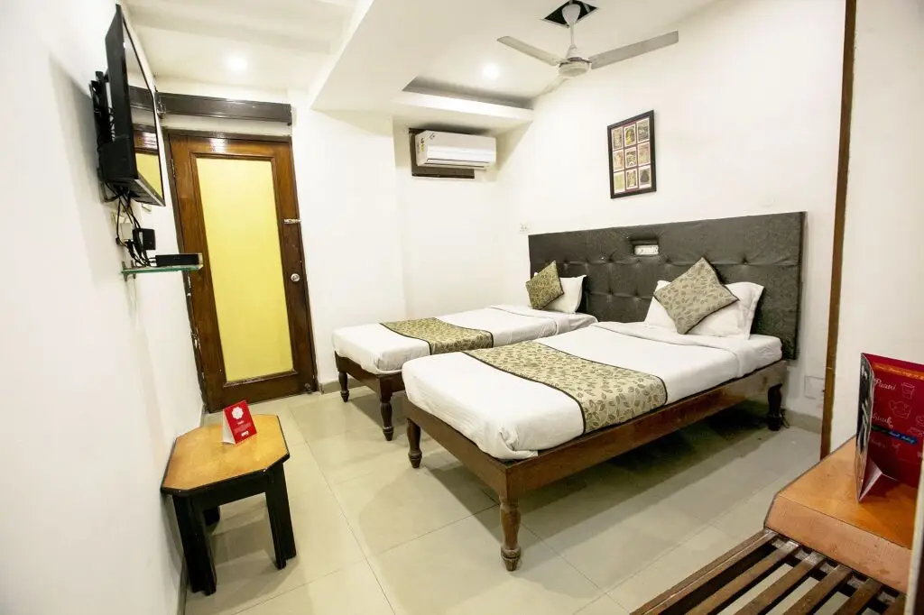 Бхопал: Hotel Pathik