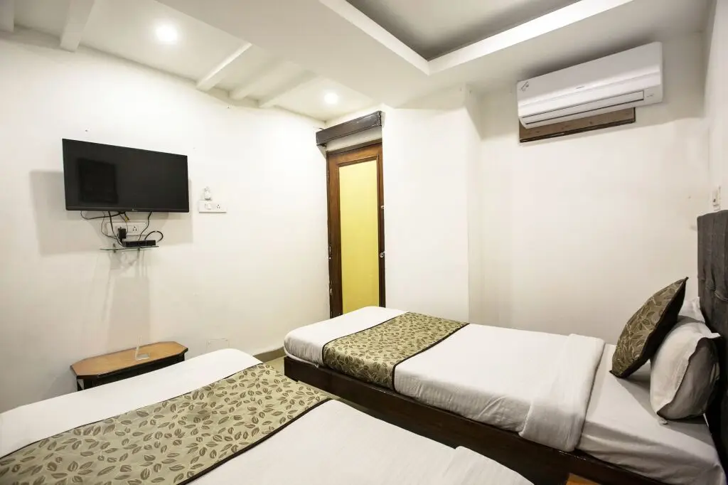 Бхопал: Hotel Pathik