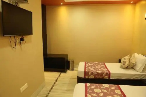 Фалоди: Hotel New Golden Palace